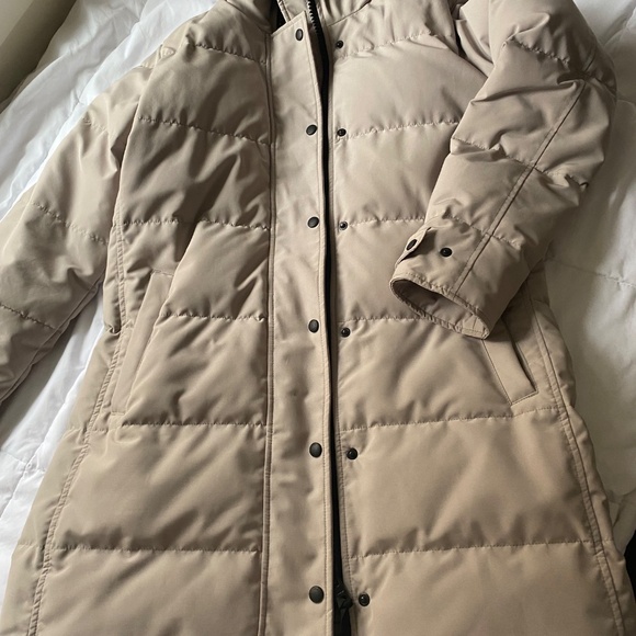 Canada Goose Parka - Picture 10 of 12